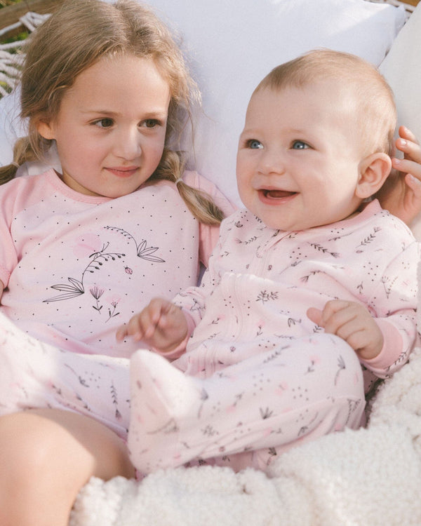 Organic Cotton Two-Piece Short Pajama Set Small Pink Flowers On Pale Pink Background Pajamas Deux par Deux