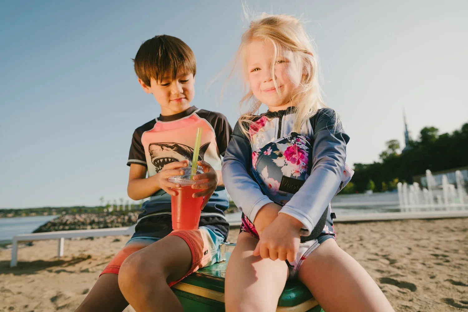 kids rash guard