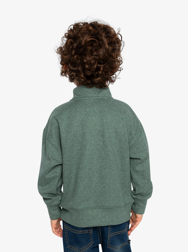 Evergreen holiday look