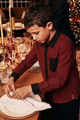 Chemise boutonnée pied de poule noir et rouge