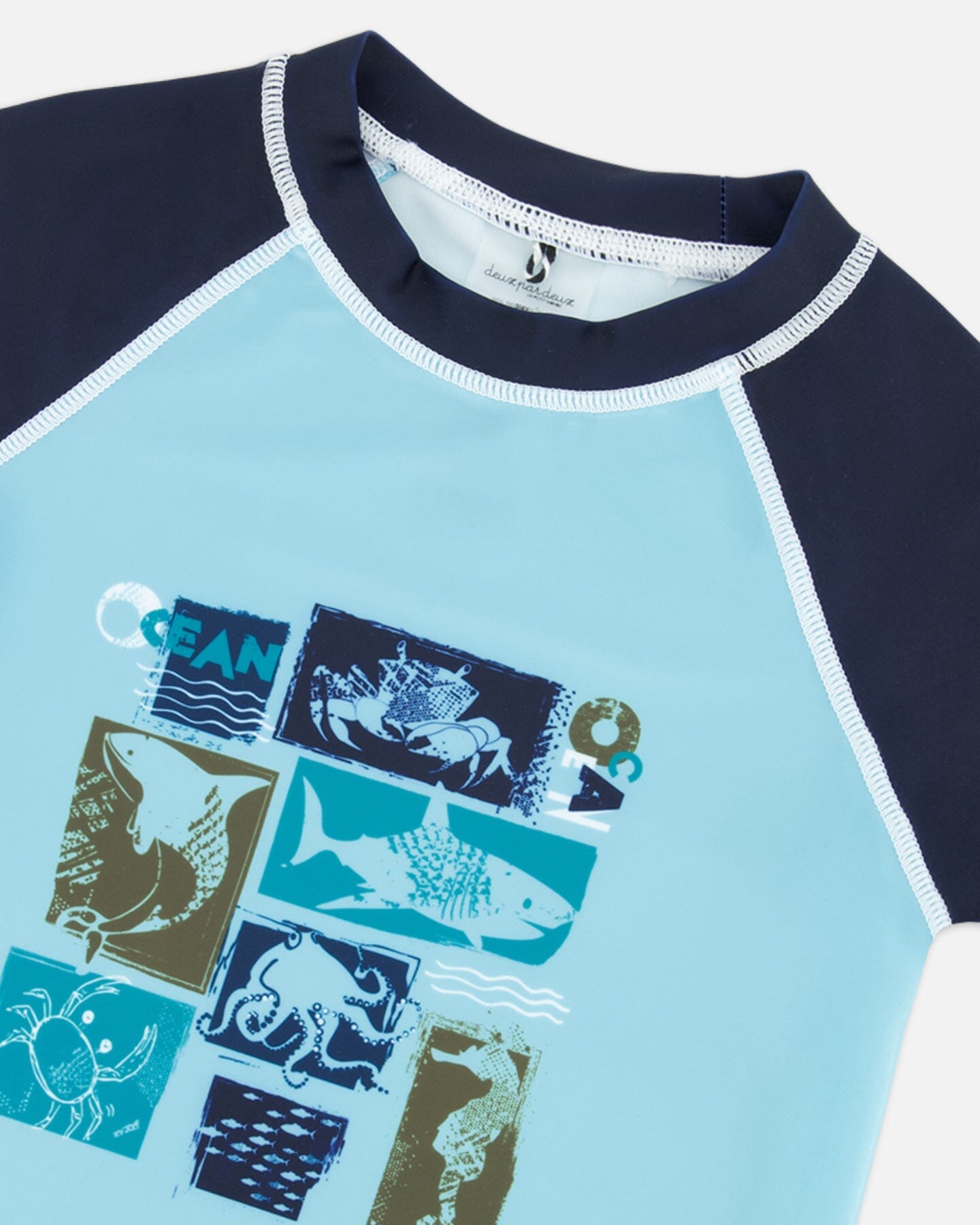 Short Sleeve Rashguard With Printed Fish Navy - F30NB70_481