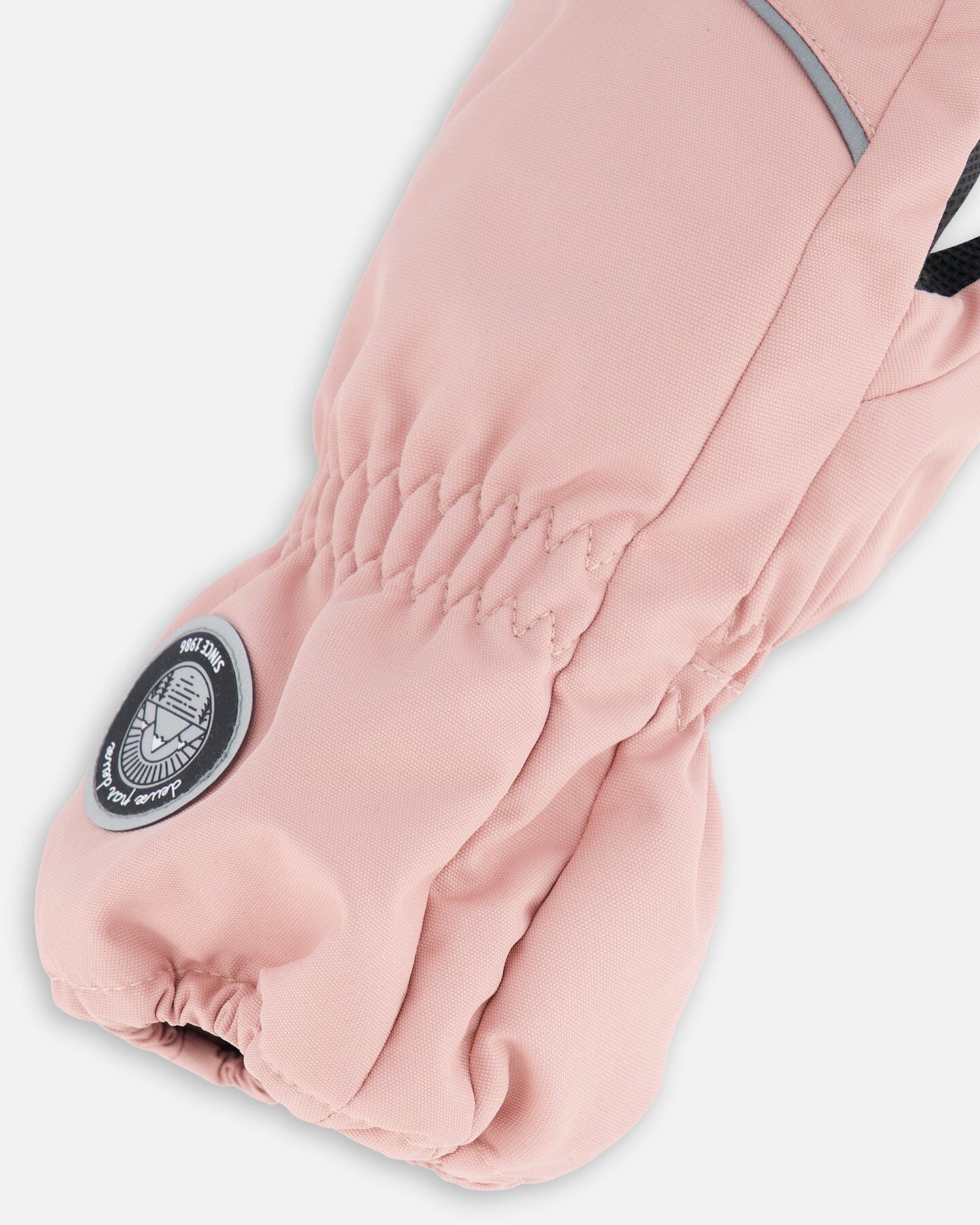 Light pink winter gloves online