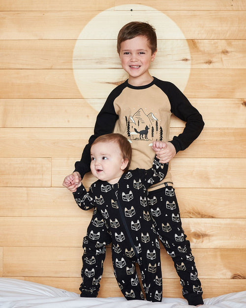 Organic Cotton Two Piece Pajama Set Black Printed Fox Pajamas Deux par Deux 