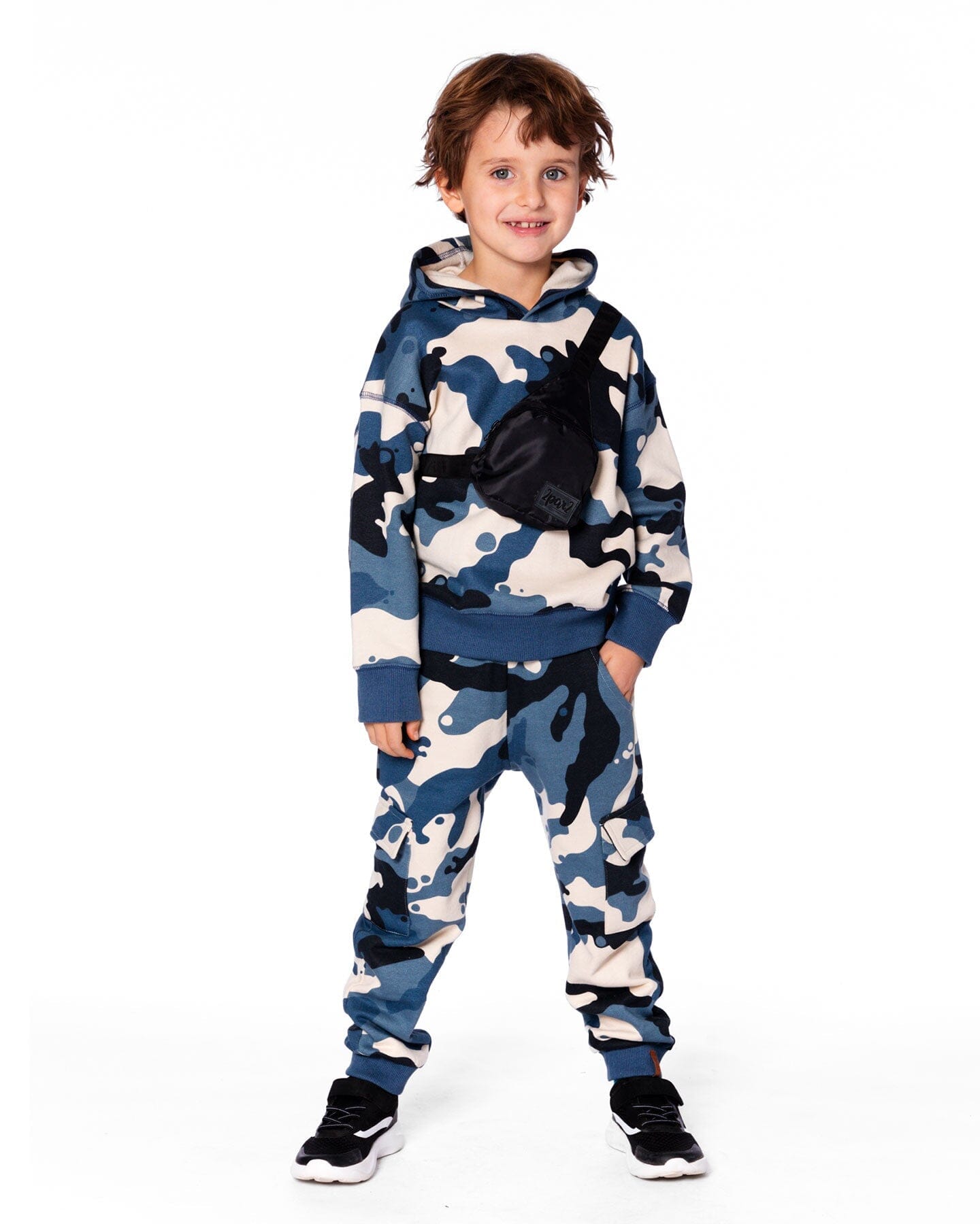 Hooded Fleece Sweatshirt With Crossbody Bag Blue Camouflage - H20U41_092