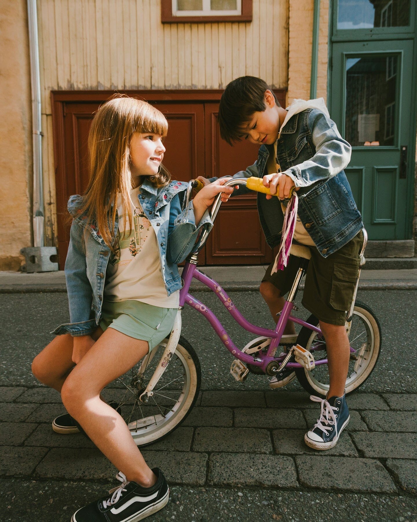 Navy Blue Denim Jacket With Removable French Terry Hood - H30U50_01230