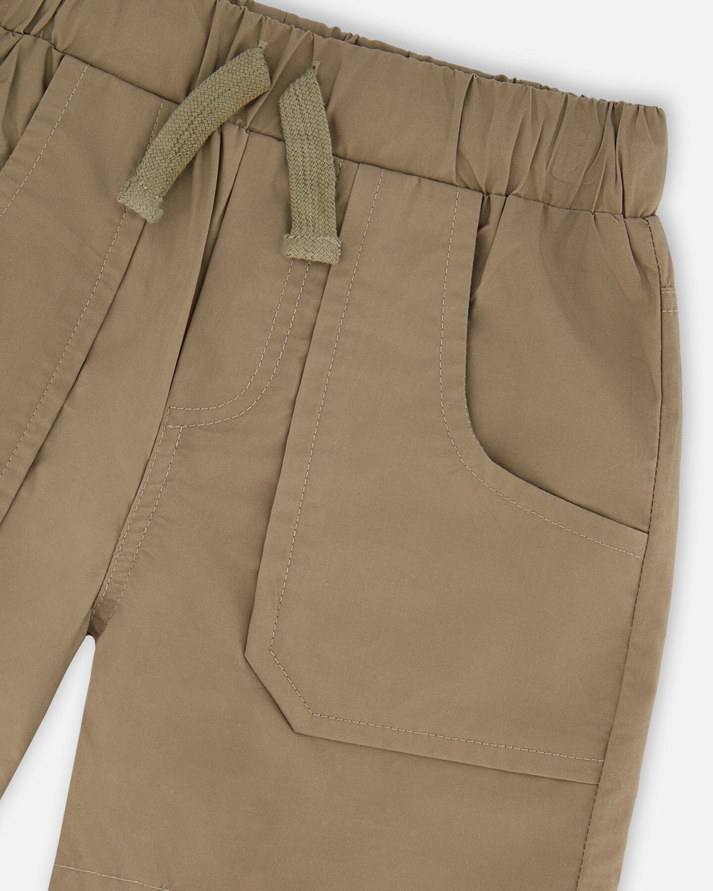 Parachute Shorts With Patch Pockets Beige - H30YB26_09002
