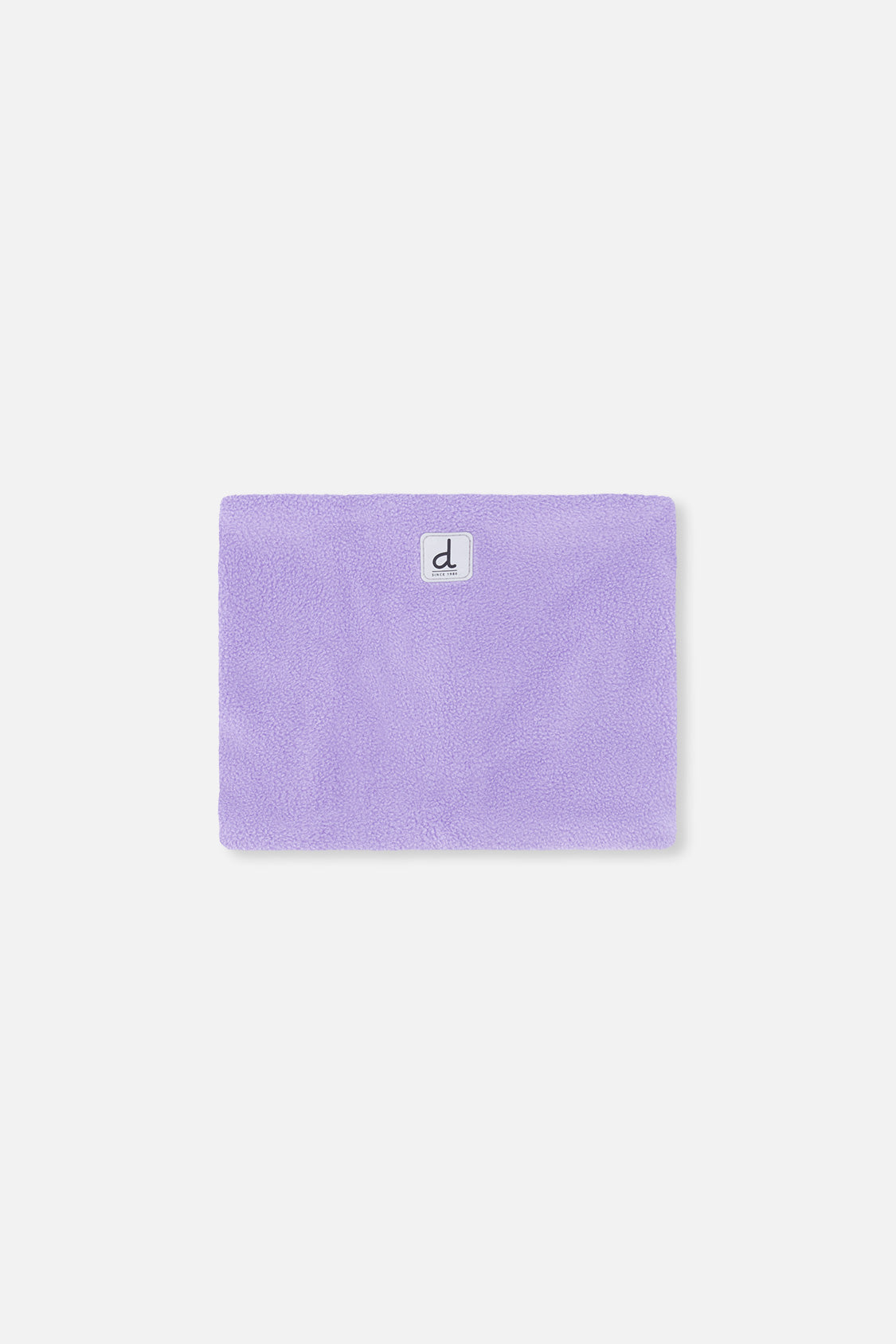 Zweiteiliger Spiel-Schneeanzug in mehreren Farben mit Rautenmuster, türkisfarbener Jacke und violetten Hosen