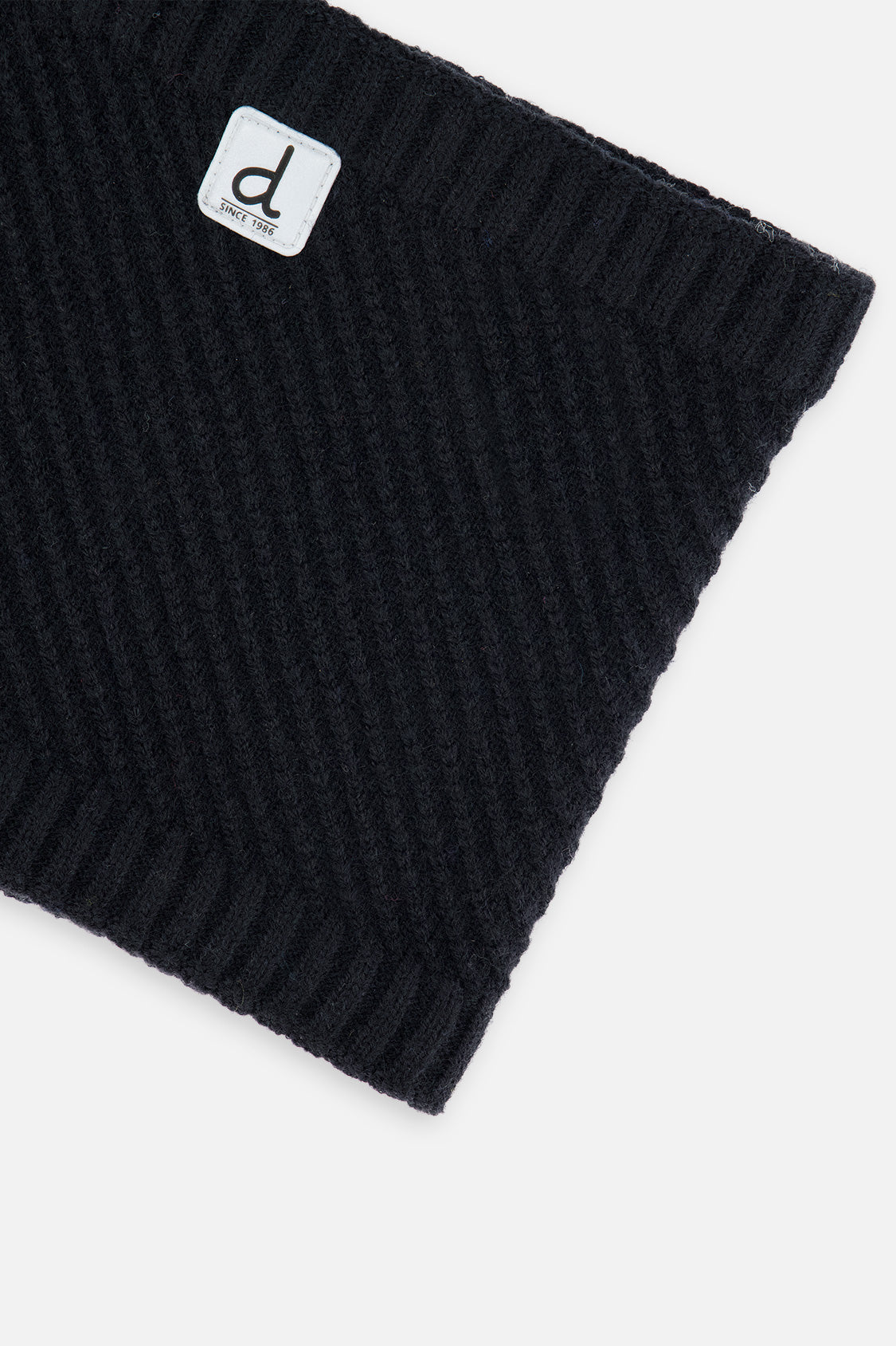 Winter Knit Neckwarmer Black - J10XT2_09990