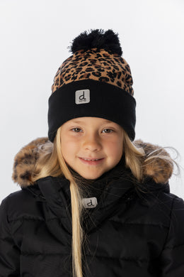 Bonnet d'hiver en tricot avec pompon brun imprimé léopard
