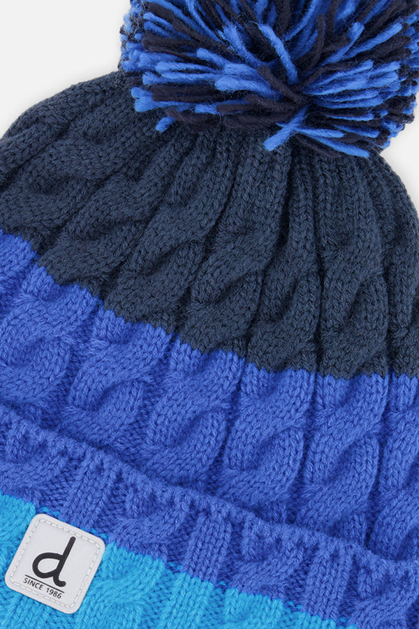 Bonnet d'hiver en tricot avec pompom bleu foncé