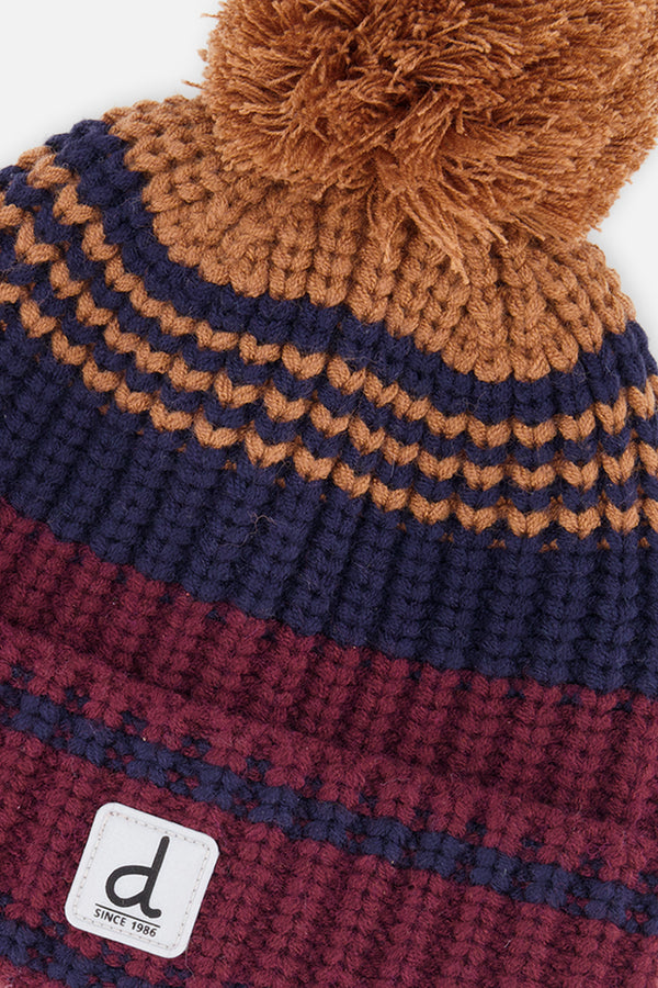 Bonnet d'hiver en tricot avec pompom bordeaux et brun