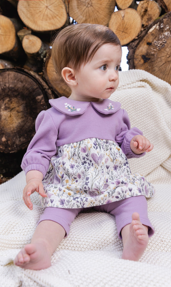 Set aus Bio-Baumwollkleid und Leggings in Beige mit Herzprint