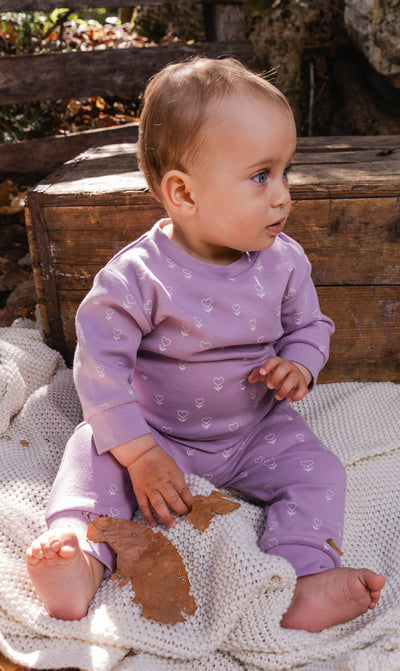 Ensemble pantalon et chandail violet imprimé fleurs en coton biologique
