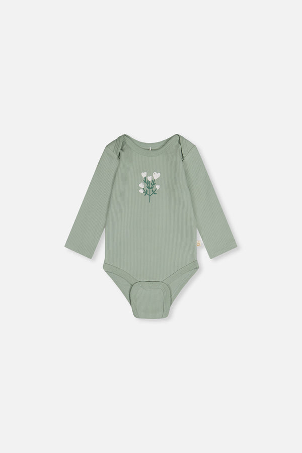 Dreierpack Bio-Bodys mit violettem Blumenmuster