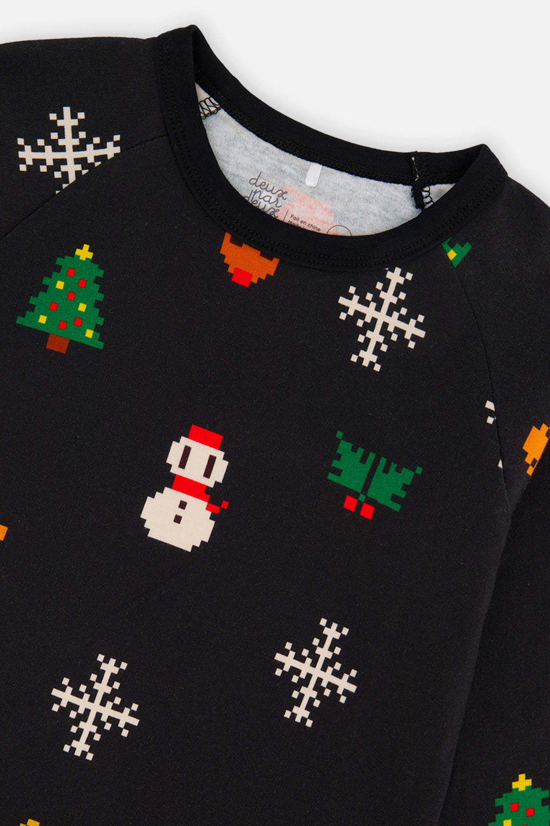 Organic Cotton Two Piece Pajama Set Black Christmas Pixel Print - J20PB10_2J232