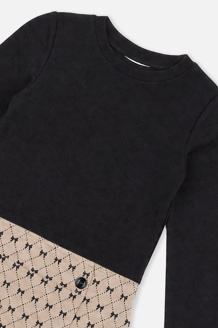 Kleid aus zwei Materialien mit schwarzem und beigefarbenem Fliege-Muster