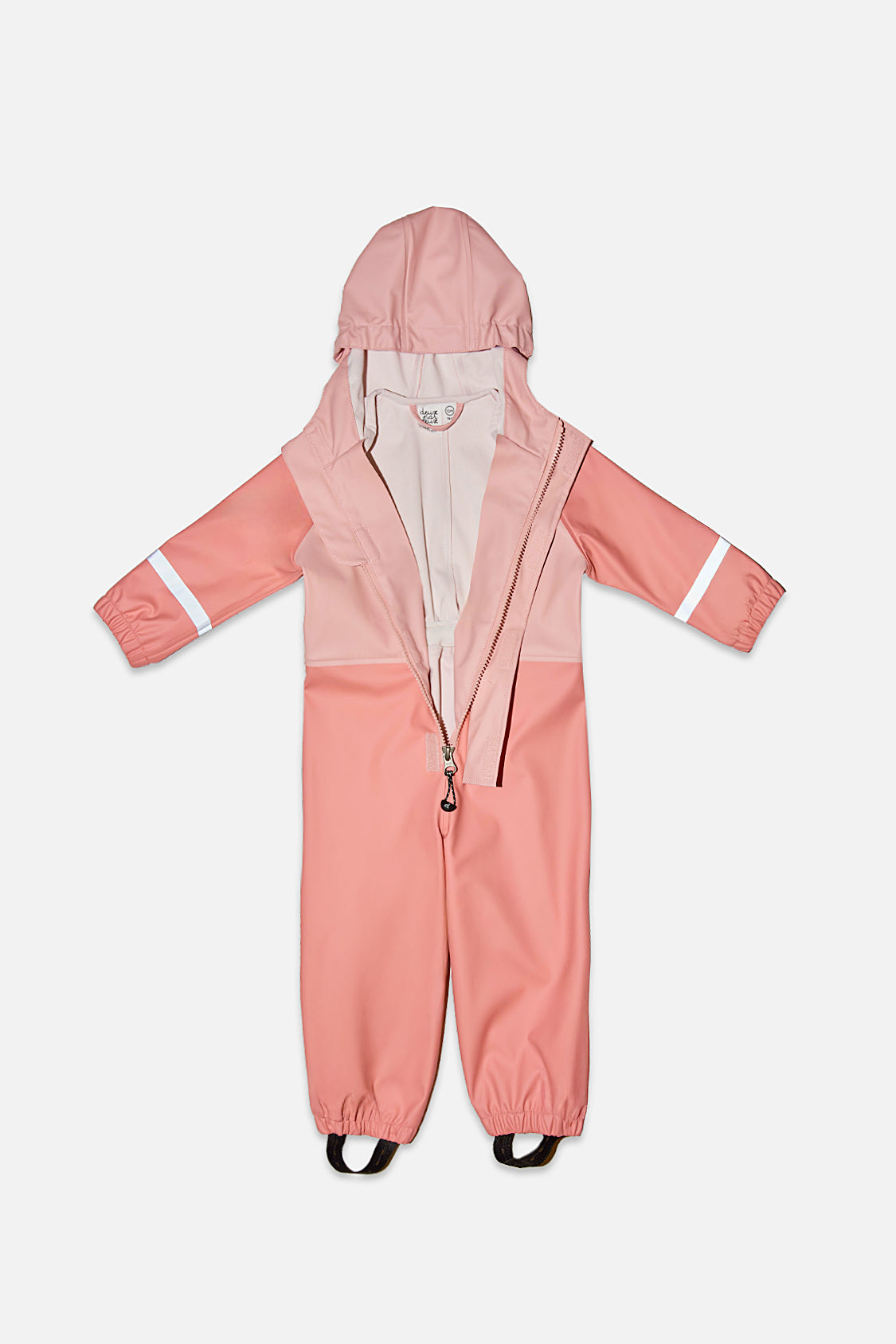 Une pièce de pluie rose