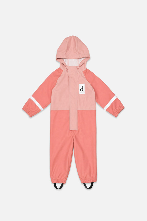 Une pièce de pluie rose
