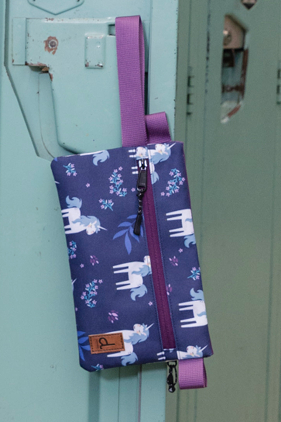 Pencil Case Navy Unicorn Print - J20ZEC_2J083