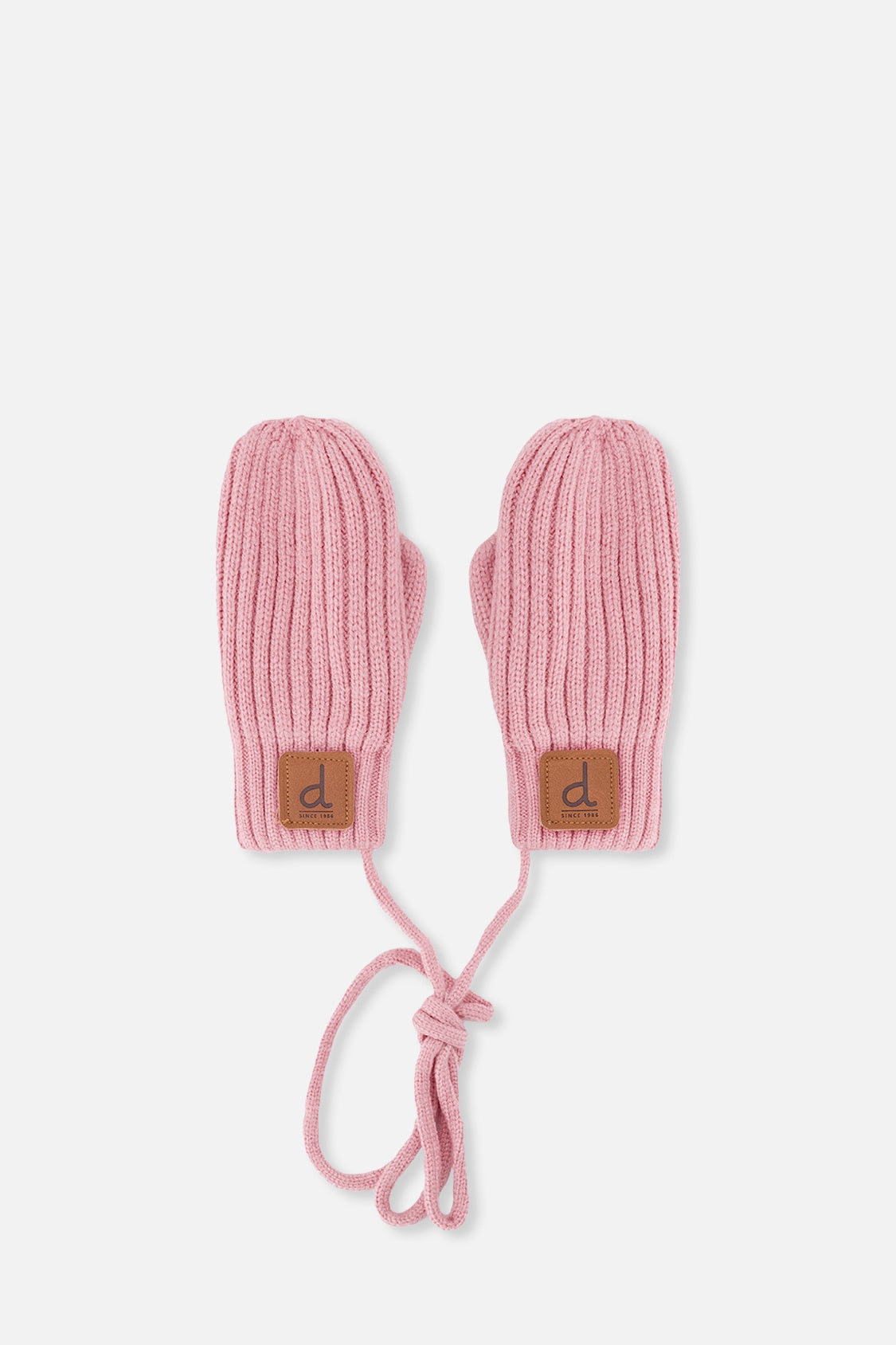 Baby-Strickfäustlinge mit Schnur in blassem staubigem Rosa