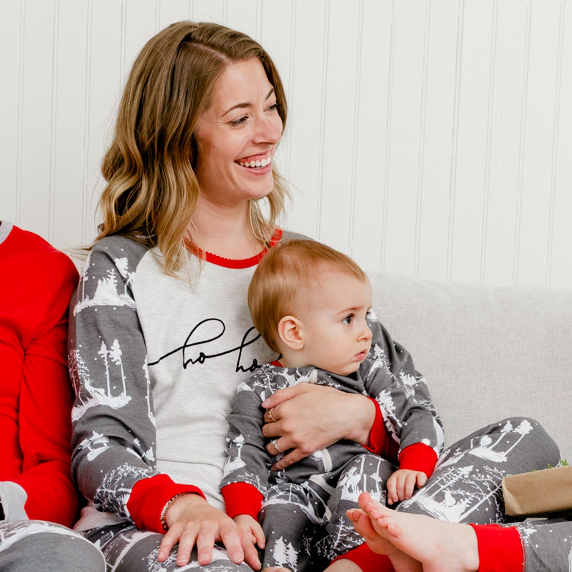 Organic Cotton Christmas Family Two Piece Printed Pajama Set For Mom - Deux  par Deux